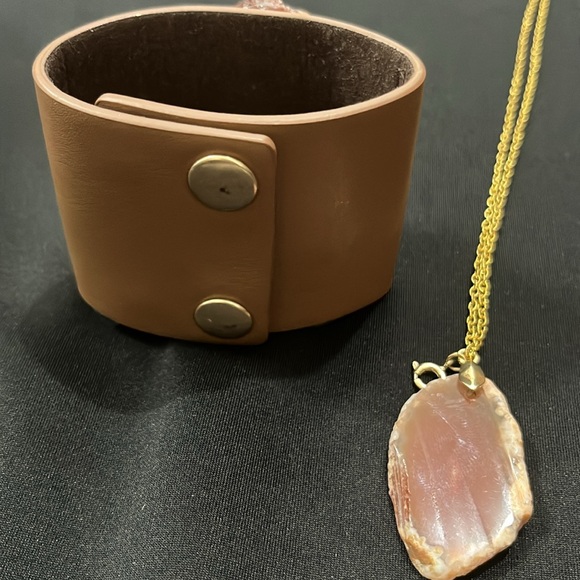 Stone Bracelet - Picture 2 of 4